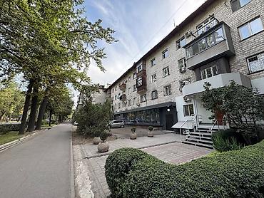 район 4 гор больницы: 3 комнаты, 56 м², Молодая Гвардия Хрущевка, 3 этаж — 1