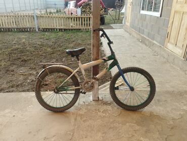 велосипед chevrolet: Состояние хорошее новые колёса новая сидушка для детей подарок даю