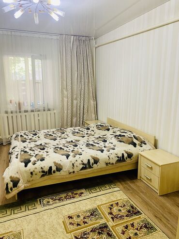 турецкие мебель: Продаю в хорошем состоянии мебель . Кровать,комод,шкаф,2 тумбочки