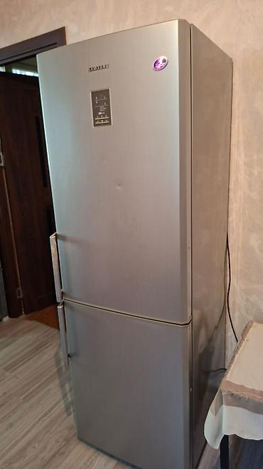 Samsung soyuducu - Rəng: gümüş (inox effektli) - Tərtibat: aşağıda — 3