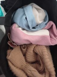 утеря документов: Два бомбера и теплая кофта на пуговицах
на шоколадку яшкино