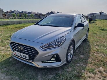 Hyundai: Hyundai Sonata: 2017 г., 2 л, Автомат, Газ