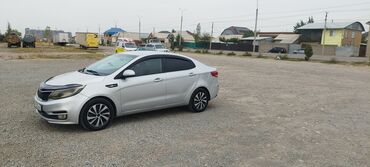 Kia: Kia Rio: 2015 г., 1.4 л, Механика, Бензин, Седан