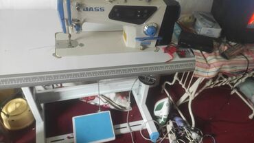 ищу помещения под швейный цех: Швейная машина Компьютеризованная, Полуавтомат