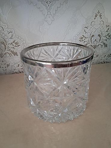 Kəsilmiş şüşədən hazırlanmış dekorativ qab - Material: qalın, şəffaf
