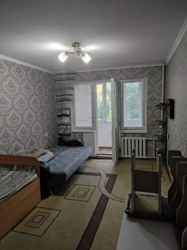 срочная продажа квартир: 1 бөлмө, 35 кв. м, 105-серия, 8 кабат, Косметикалык ремонт