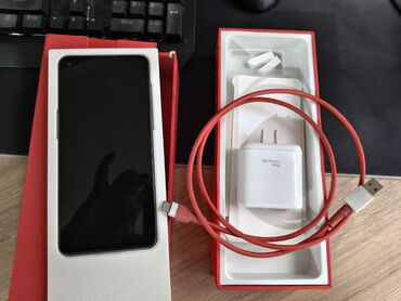 macbook м1: OnePlus 9RT, түсү - Жашыл