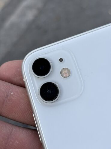 Apple iPhone: IPhone 11, Б/у, Белый