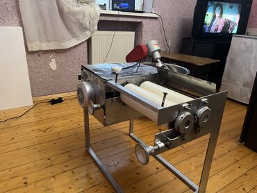 Xəmir yoğuran aparatlar: Salam.Xaricə köçdüyümə görə şəxsi biznesimi satıram.Xəngəl və yaxud — 6