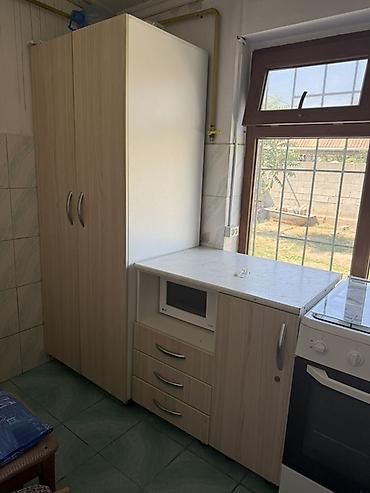 Долгосрочная аренда комнат: Сдаётся дом без хозяина. Планировка и оснащение: - Комната с выходом — 5