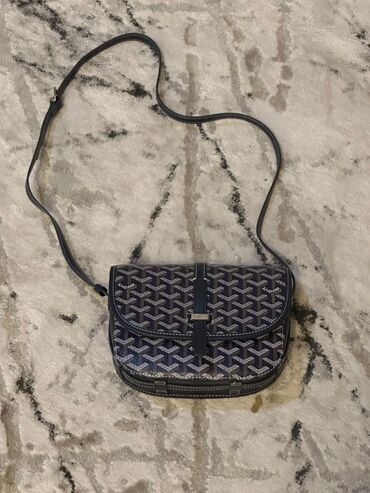 Классические сумки: Классические сумки — 8