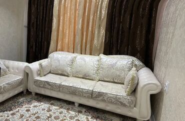 мебель стол стуля: Продается комплект мягкой мебели из 4 предметов, производство Турция