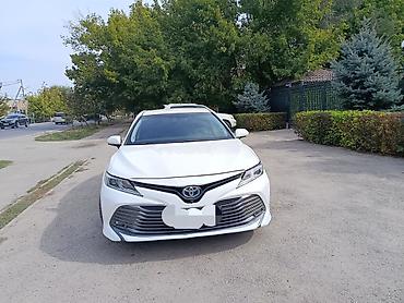 Продажа авто: Toyota Camry: 2019 г., 2.5 л, Вариатор, Гибрид, Седан — 1