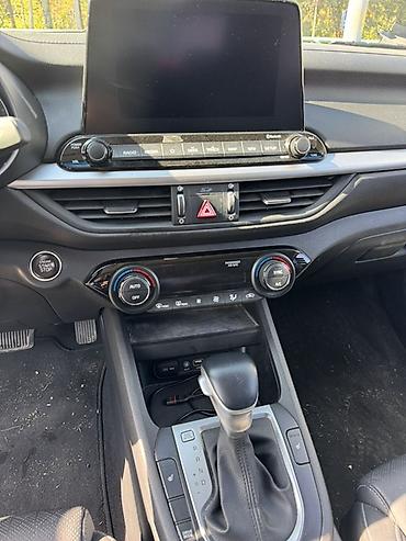 дверь на w210: Kia K3: 2021 г., 1.6 л, Бензин, Седан — 7