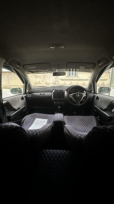 forester 2003: Honda Fit: 2003 г., 1.5 л, Автомат, Бензин, Хэтчбэк — 8