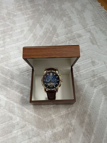 женские классические свитера: Yeni, Qol saatı, Patek Phillipe, rəng - Qəhvəyi