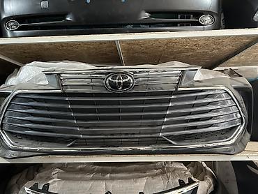 Решетка радиатора Toyota (с эмблемой). - Тип: передняя декоративная