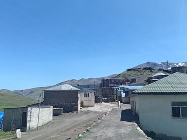 Həyət evləri və villaların satışı: 4 otaqlı, 10000 kv. m, Kredit yoxdur, Yeni təmirli