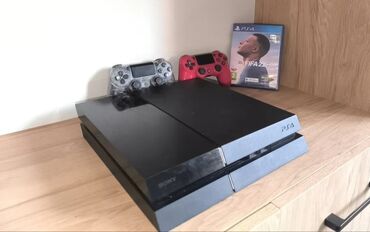 плейстешн 3: Playstation 4® 512gb с ФИФА 22 два жостик цвет:чёрный.колдонулган