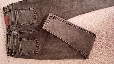 cins şalvar modelleri: Qara-bozum rəngli, yuyulmuş effektli denim cins şalvar. - Kəsim — 3