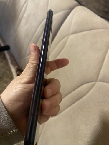 Xiaomi: Redmi 9 c heç bir problemi yoxdu teze kimidi ekranı deyişilmeyib