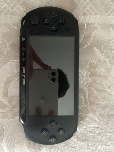 psp сколько стоит: Psp street kutusu yoxdur ozu ve adapteri var memory cardi olmadigina