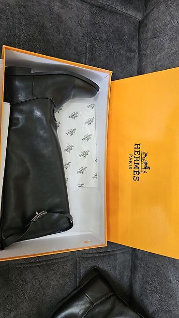 берцы ботинки: Женские высокие сапоги Hermès в фирменной оранжевой коробке,кожа — 1