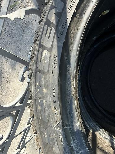 Шины: Комплект зимних шин KAPSEN, размер 245/40 R19. Почти новые — 5