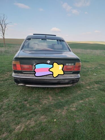 BMW 520: 2 л | 1988 г. Седан