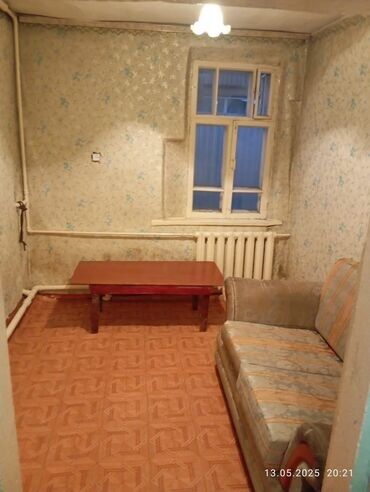 квартира аренда ош базар: 35 кв. м, 2 бөлмө, Жылытылган, Брондолгон эшиктер, Унаа токтотуучу жай