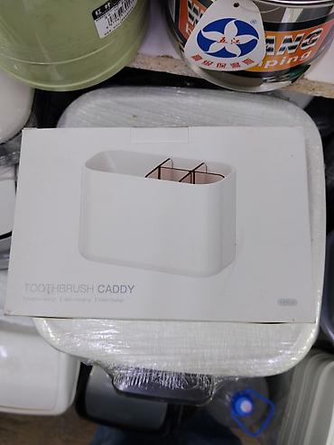 тишью: Настенный органайзер для зубных щёток Toothbrush Caddy - Компактный — 1