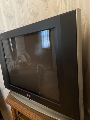 продать телевизор бу: İşlənmiş Televizor LG 48"