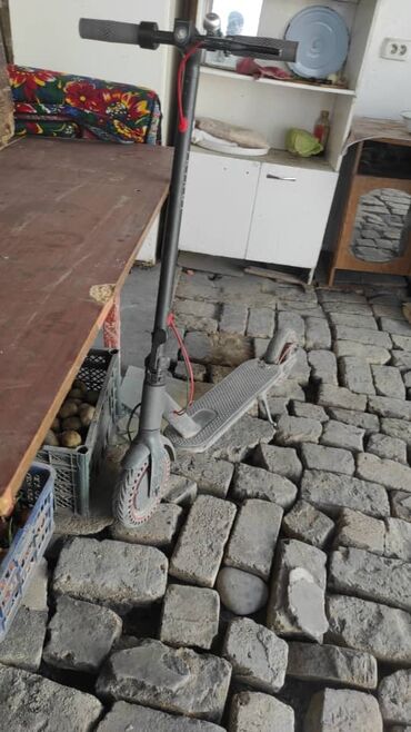 Скутеры: Очен хороший электронный самакатка at lalafo.kg Скутеры: Очен хороший электронный самакатка