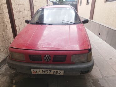 Volkswagen: Volkswagen Passat: 1991 г., 1.8 л, Механика, Бензин, Универсал
