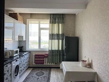 снять квартиру в заре: 2 бөлмө, 78 кв. м, Элитка, 10 кабат, Косметикалык ремонт