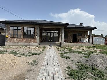 с хранения: Продаётся одноэтажный кирпичный дом с террасой Основные — 3