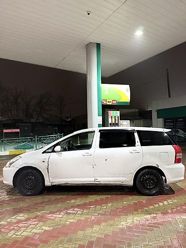 Toyota: Toyota WISH: 2003 г., 2 л, Автомат, Бензин, Хэтчбэк — 3