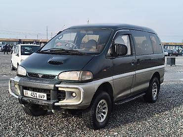 discovery 2: Mitsubishi Delica: 1995 г., 3 л, Автомат, Бензин, Минивэн — 2