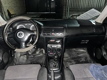 Volkswagen: Volkswagen Golf: 2002 г., 1.6 л, Механика, Бензин, Хэтчбэк — 4