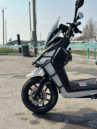мерс 180 афтамат: Скутер 180 куб. см, Бензин, Колдонулган