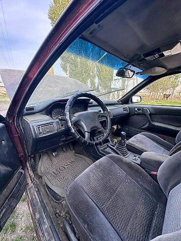 целина: Mitsubishi Galant: 1992 г., 2 л, Механика, Бензин, Седан — 5
