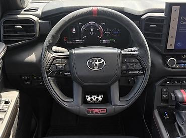 на секвойя: Toyota Sequoia: 2024 г., 3.4 л, Автомат, Гибрид, Внедорожник — 10