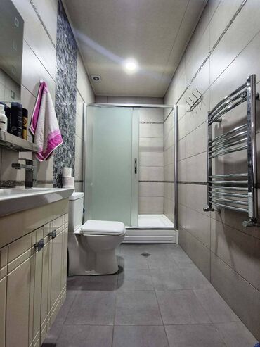 Yeni tikili: Bakıxanov qəs., 4 otaqlı, Yeni tikili, 200 kv. m -da lalafo.az — 11 Yeni tikili: Bakıxanov qəs., 4 otaqlı, Yeni tikili, 200 kv. m — 11