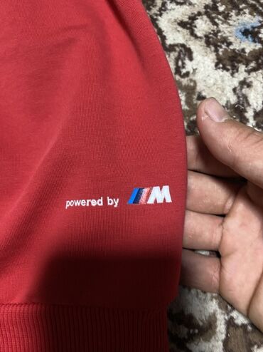 Личные вещи: Мужская куртка, M (EU 38), Puma, Новый, цвет - Красный