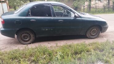 авто за 70000: Daewoo Lanos: 1998 г., 1.5 л, Механика, Бензин, Седан