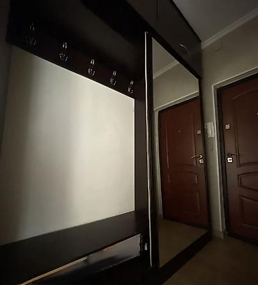 standing mirror: Шкаф-купе для прихожей с зеркальными раздвижными дверями и боковым — 3