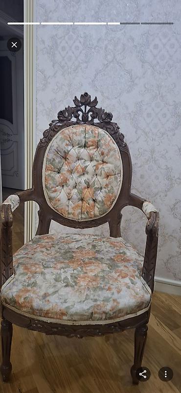 Divanlar: Qiymeti razilasma yolu ile. catdirilma yoxdur. gelib evden aparmaq — 2