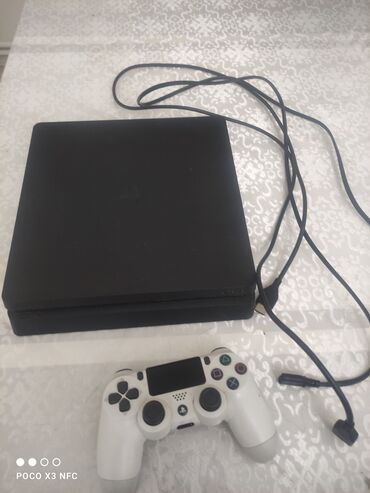 Игровые диски и картриджи: PlayStation 4 Slim oyun konsolu ilə unudulmaz oyun təcrübəsi yaşayın