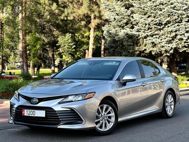 Toyota: Toyota Camry: 2021 г., 2.5 л, Вариатор, Гибрид, Седан