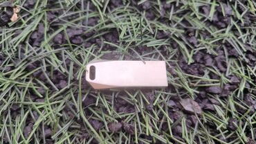процессоры для серверов socket 2011 3: Флешка на 16GB брэнд REGRS1